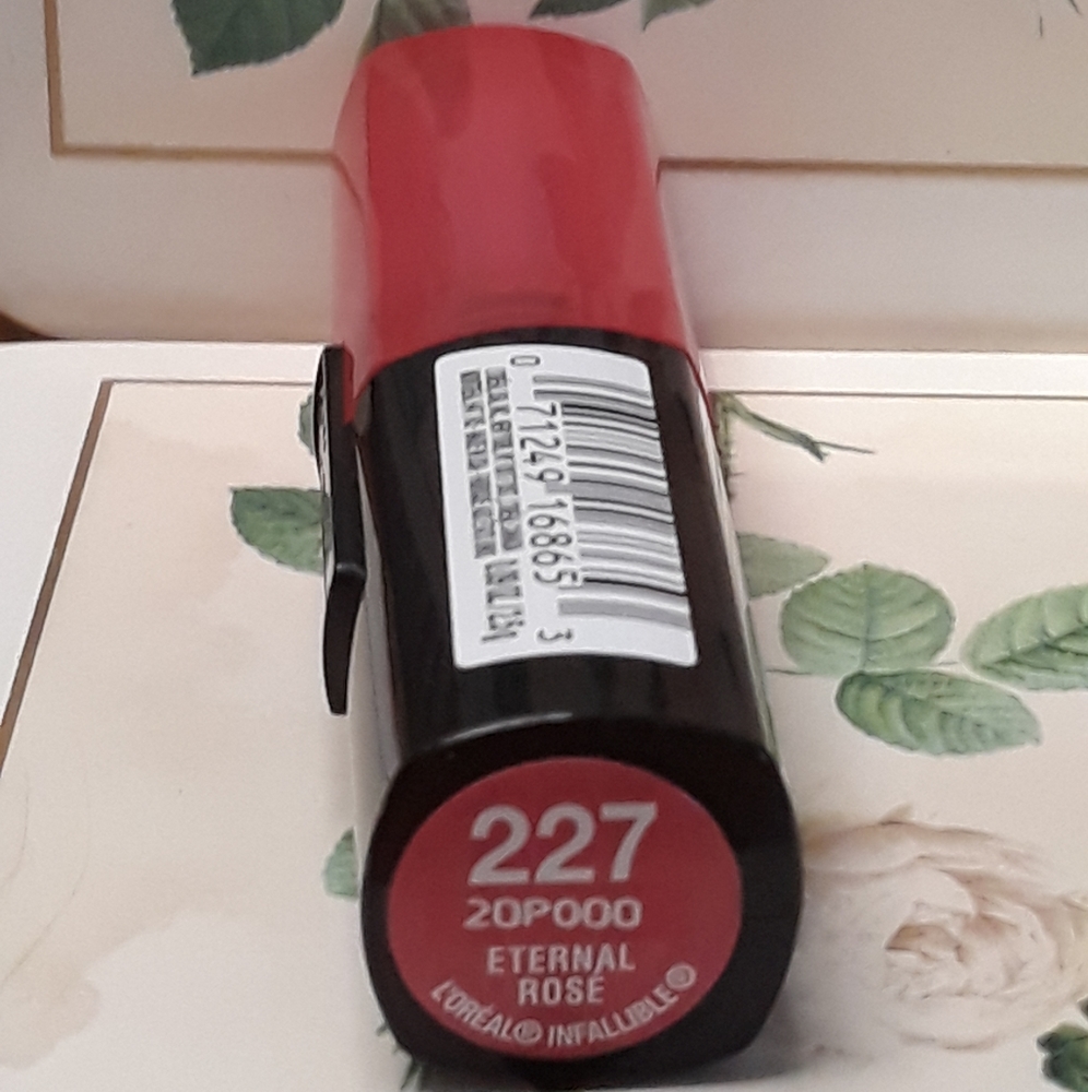 Loreal le rouge infallible lipstick assorted2 pack